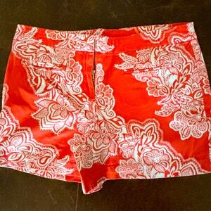 Kenar women shorts
Color Orange and white 
Size 8